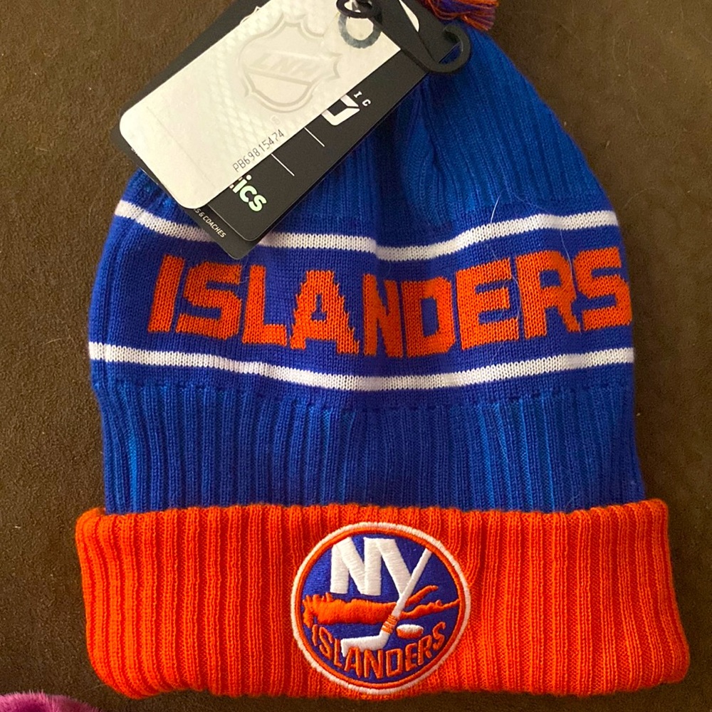 Islanders hat! New with tags